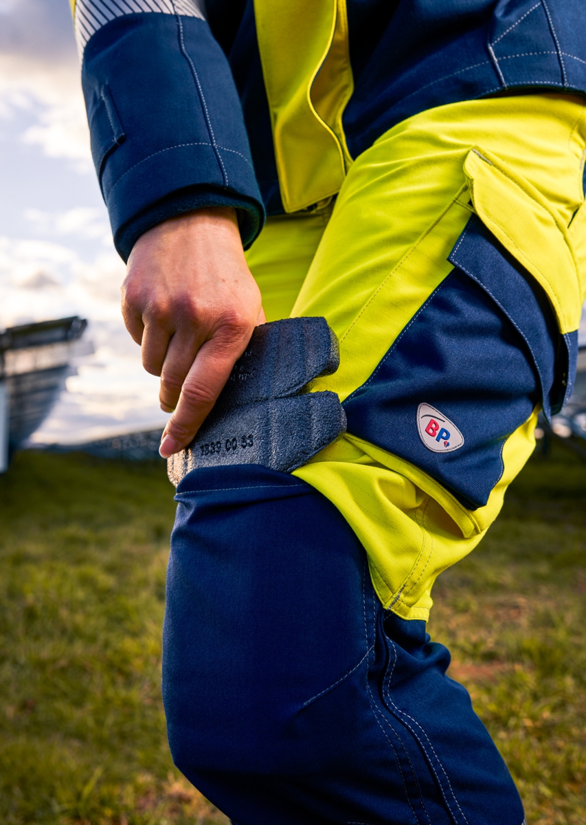 2246-590-6614_BP® Leichte Warnschutz-Multinorm-Hose APC2 für Damen_warngelb/nachtblau_Bild 7