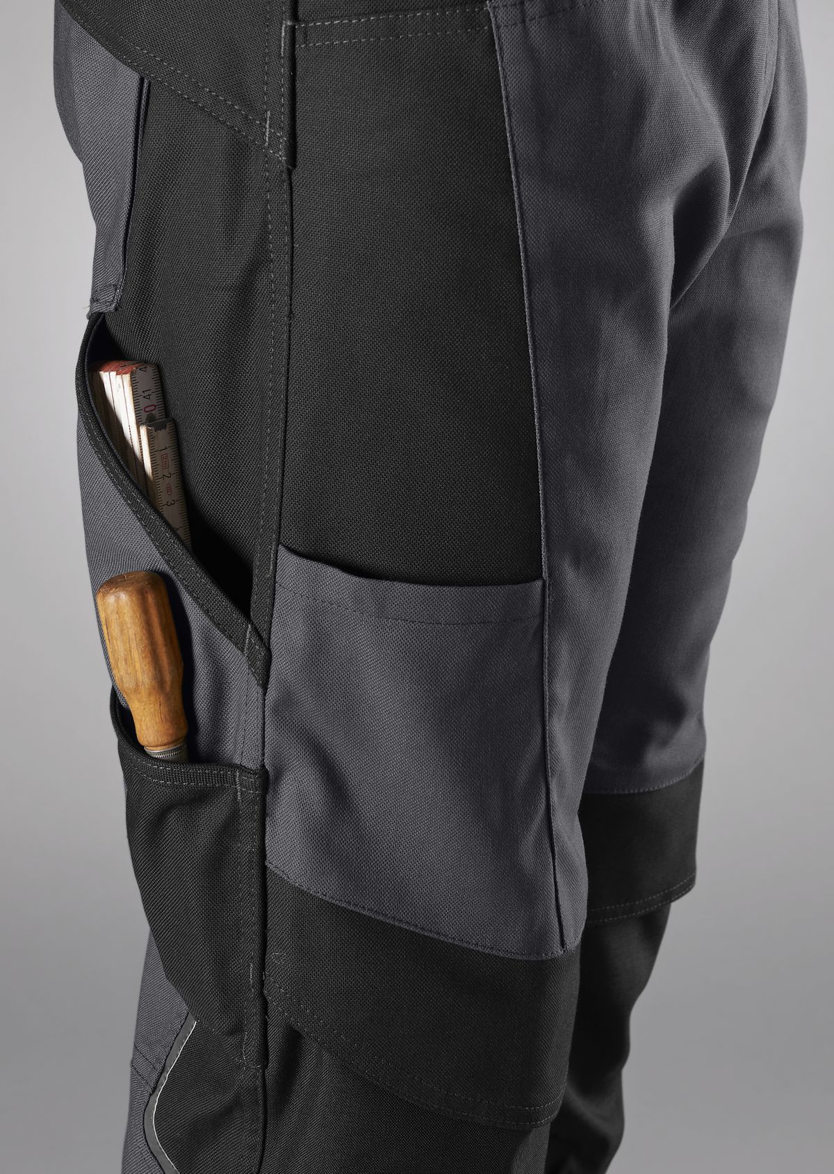 1820-565-5632 BP® Robuuste werkbroek met kniezakken antraciet/zwart Thumbnail 4