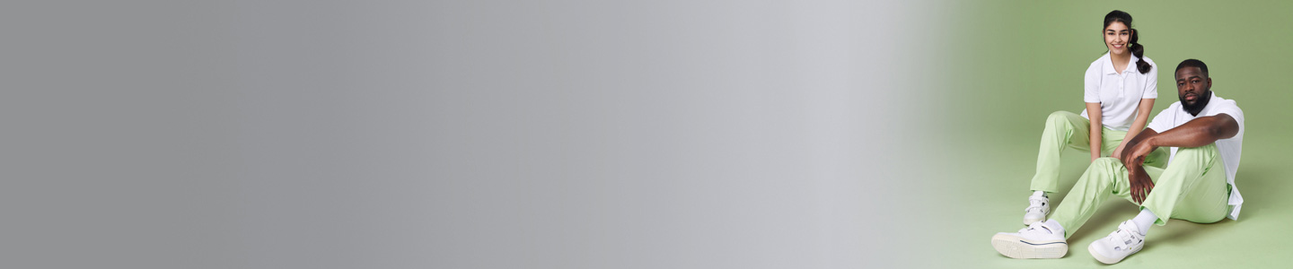 Banner mit Mann und Frau in BP® Med & Care Berufsbekleidung für Medizin und Pflege.