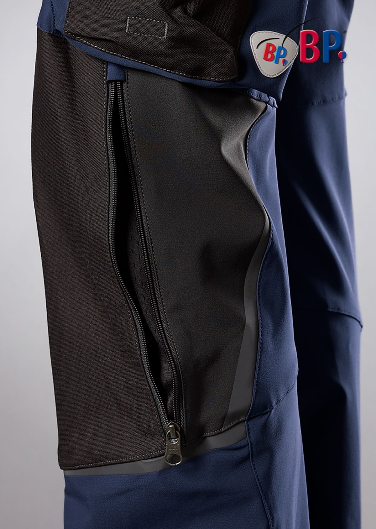1861-620-1432 BP® Superstretch-werkbroek met kniezakken nachtblauw/zwart Thumbnail 4