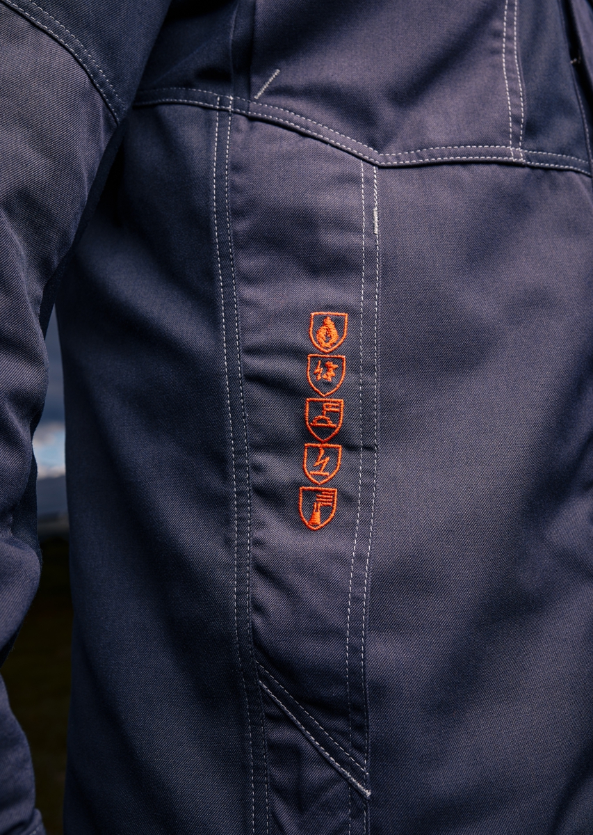 BP® Lightweight multi-standard APC1 jacket