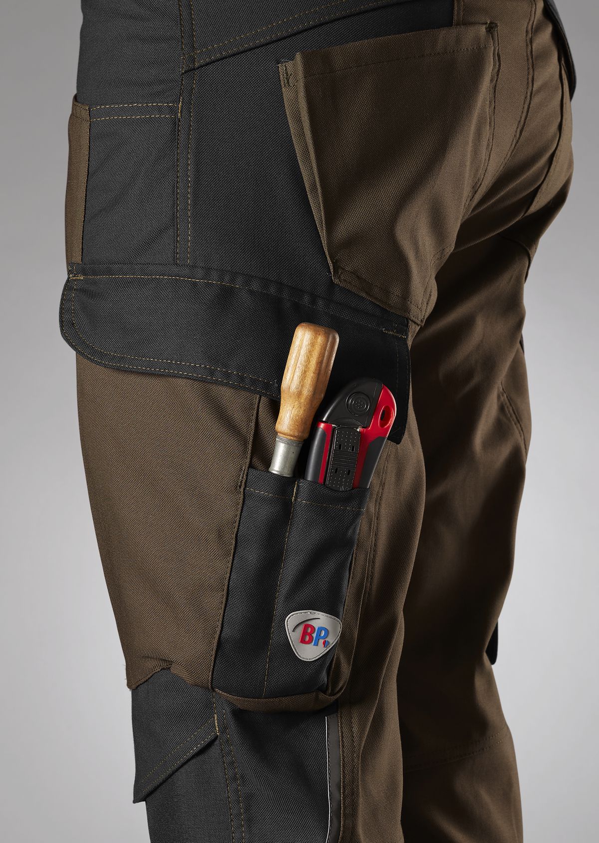 1820-565-4832 BP® Robuste Arbeitshose mit Kniepolstertaschen braun/schwarz Thumbnail 2