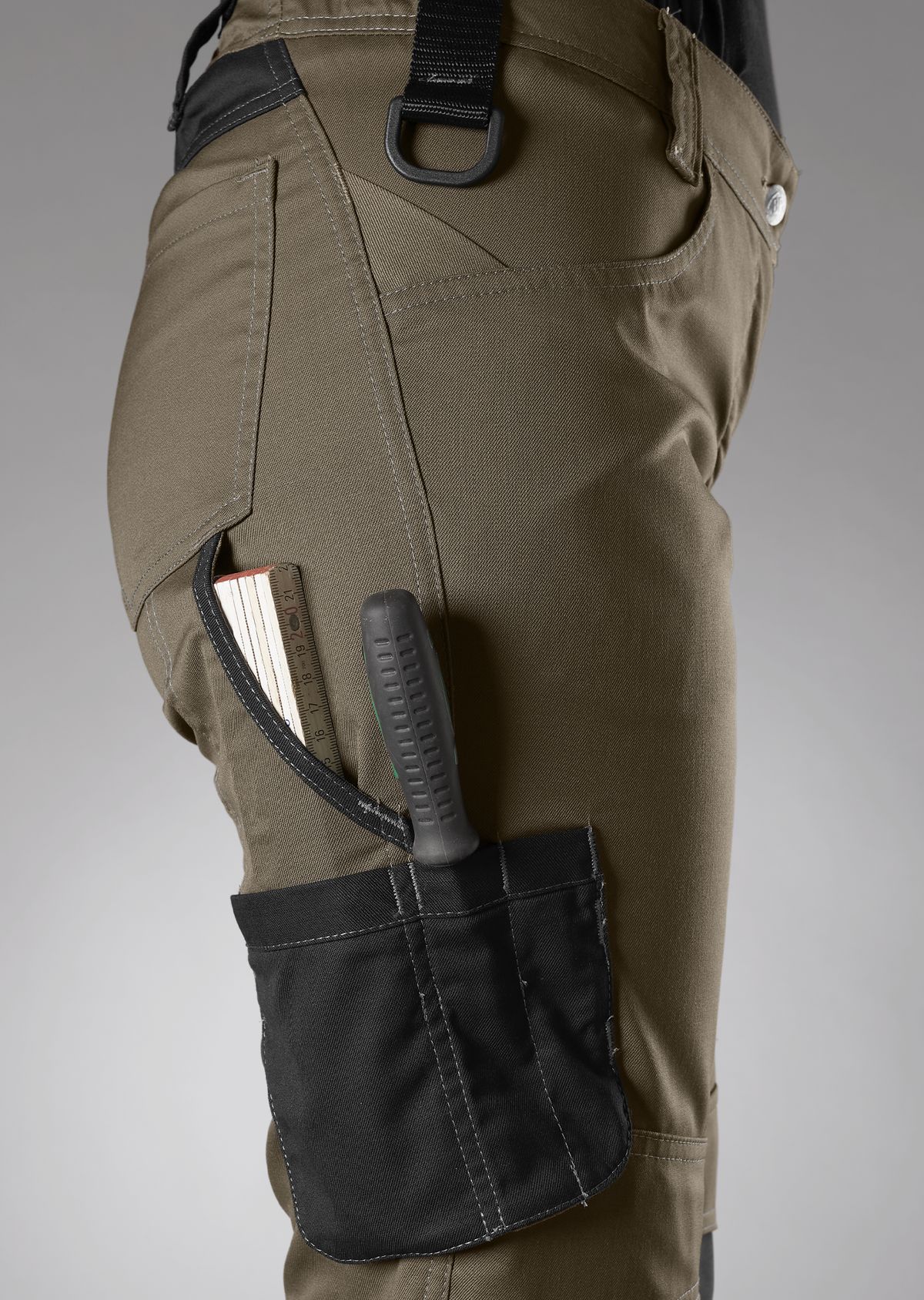 1999-570-5032_BP® Leichte Arbeitshose mit Kniepolstertaschen für Damen_walnuss/schwarz_Bild 4