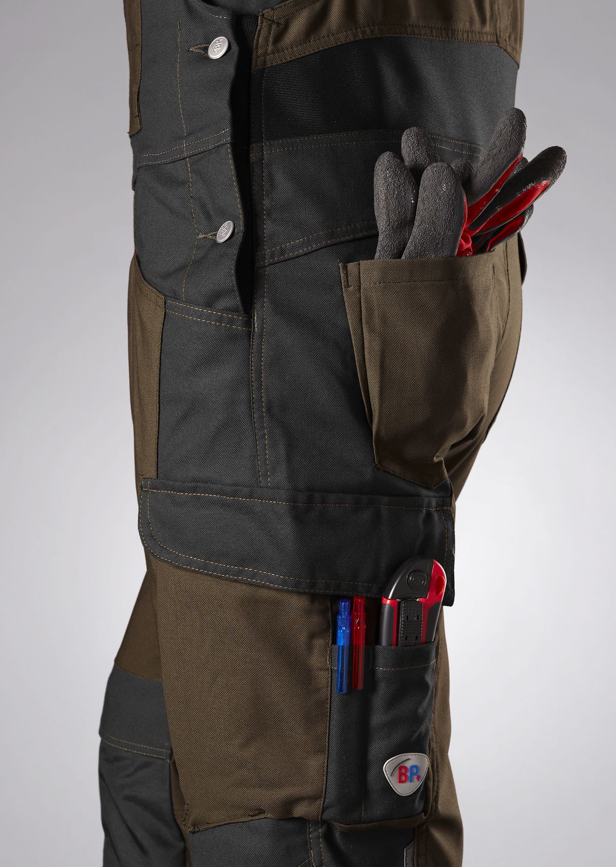 1821-565-4832_BP® Robust bib & brace with knee pad pockets_brown/black_Image 3