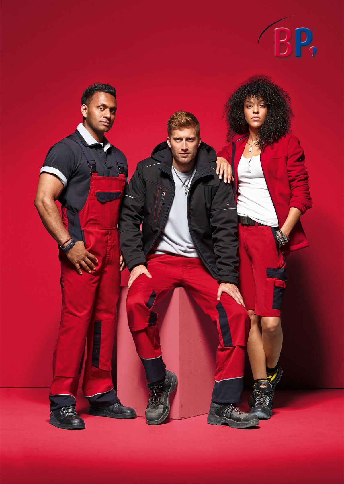 BP® Latzhose mit verdeckten Knöpfen und Kniepolstertaschen rot/schwarz Thumbnail 2