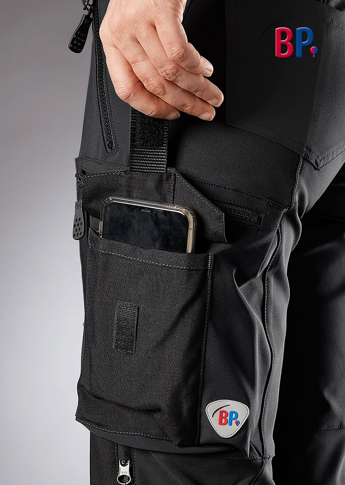 1862-620-0032_BP® Superstretch-Arbeitshose mit Kniepolstertaschen für Damen_schwarz_Bild 4