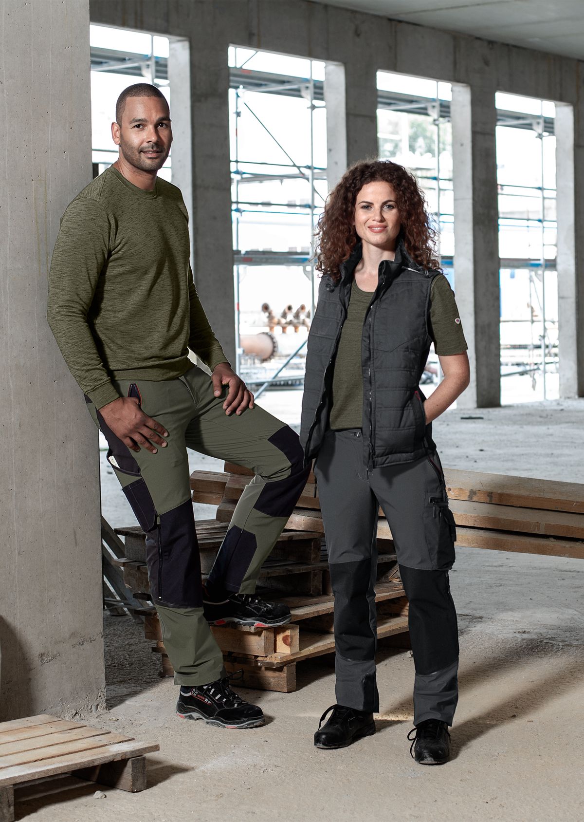 1862-620-5632 BP® Superstretch-werkbroek met kniezakken voor dames antraciet/zwart Thumbnail 1