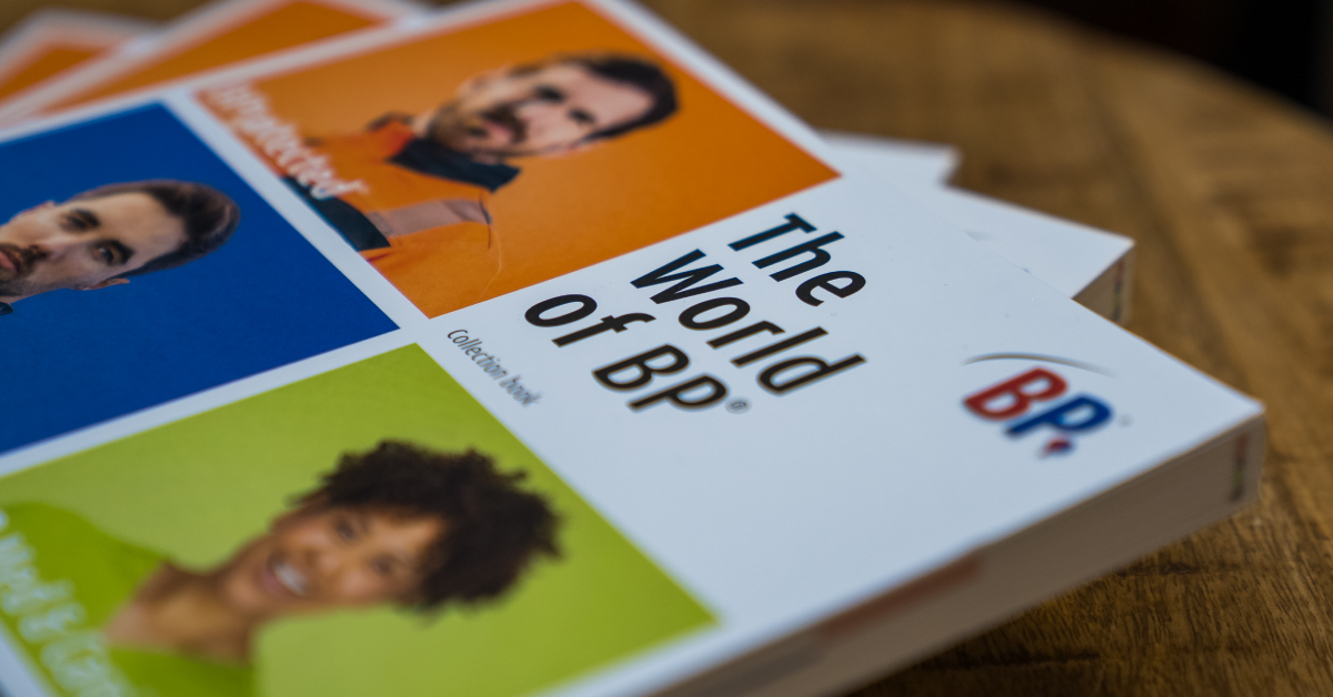 Titelseite des Workwear Katalogs "The World of BP"