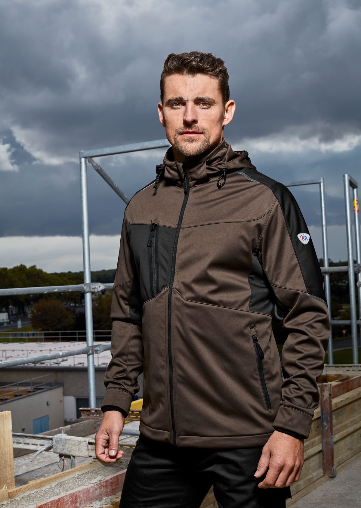 BP® Leichte Stretch-Softshelljacke braun/schwarz Thumbnail 4