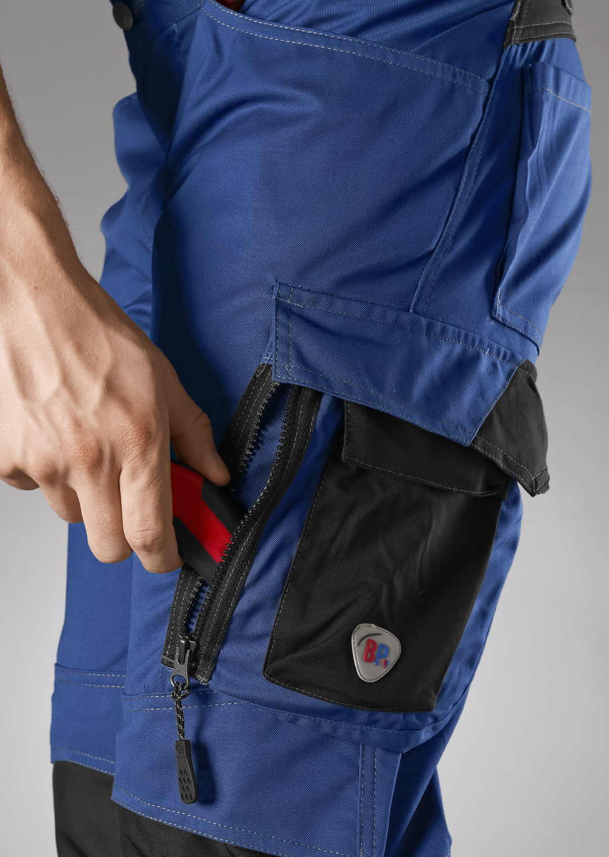 1998-570-1332 BP® Leichte Arbeitshose mit Kniepolstertaschen königsblau/schwarz Thumbnail 2