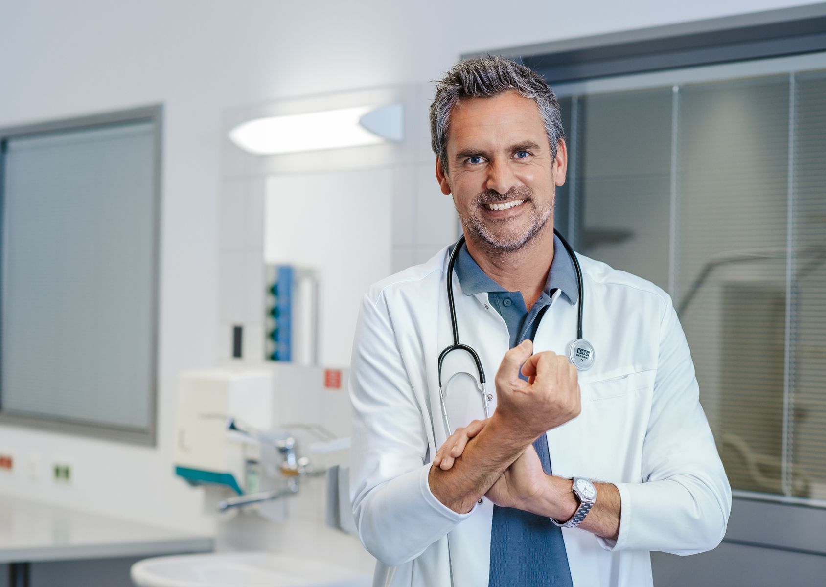 BP® Blouse de médecin stretch hommes blanc Thumbnail 2